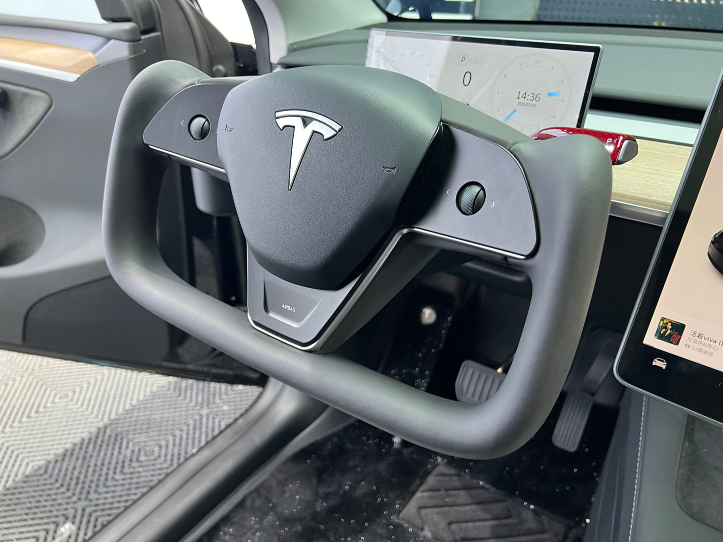 New Yoke Steering Wheel for Tesla Model 3/Y